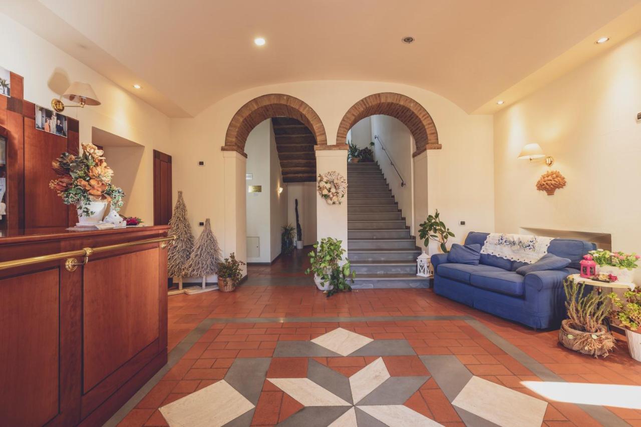 Albergo Ristorante Pasqui Rocca San Casciano 외부 사진